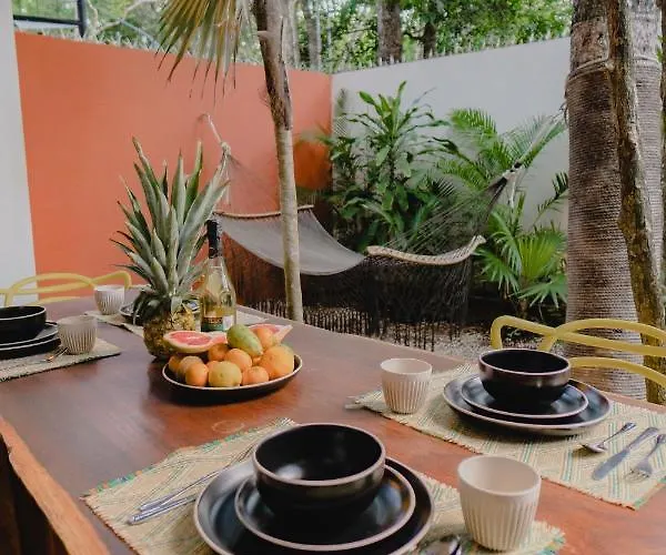 Ujo 100 Mb Wifi 2 Private Pools Pousada *
