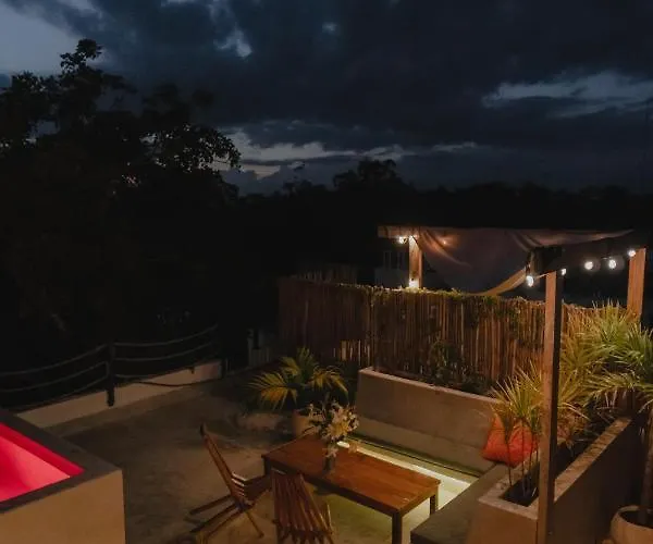 Ujo 100 Mb Wifi 2 Private Pools Pousada *